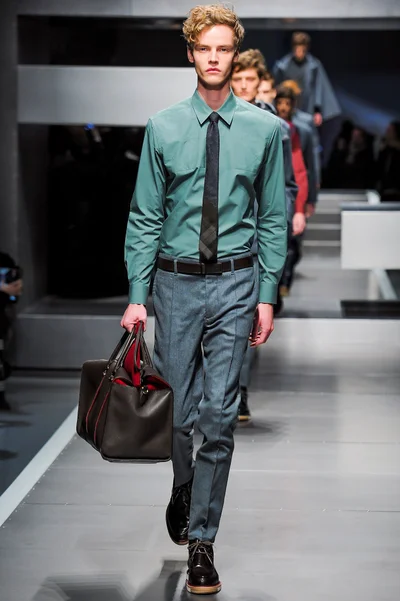Look 4